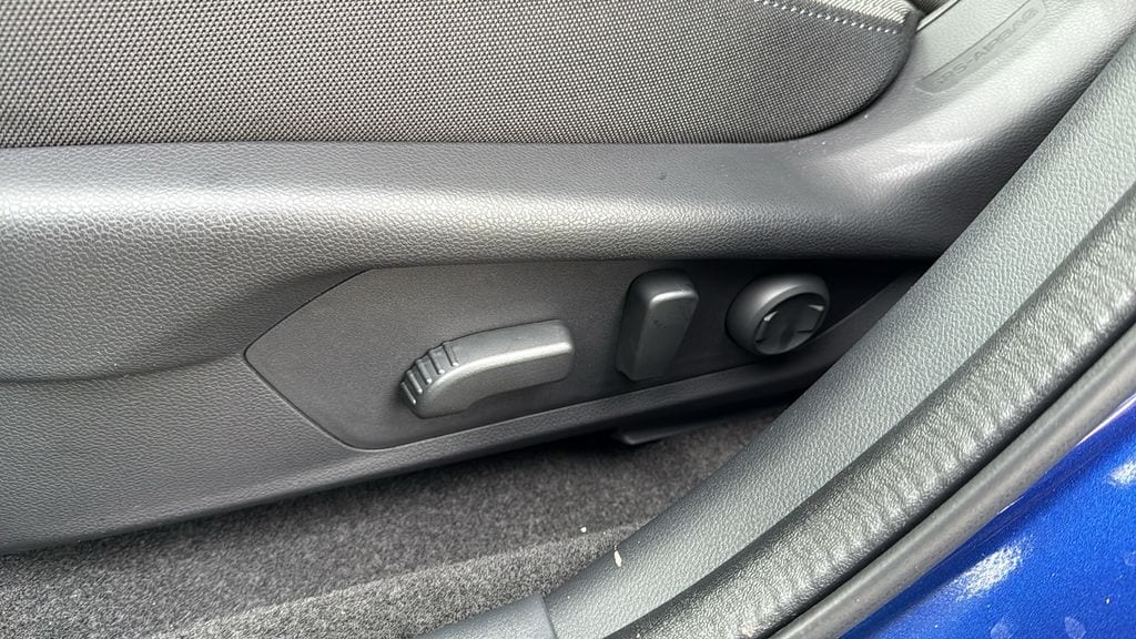 2026 Subaru Crosstrek Premium - Photo 8