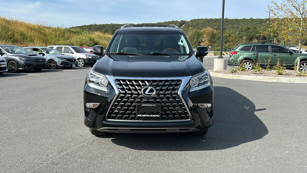 2016 Lexus GX 460 Luxury photo 2