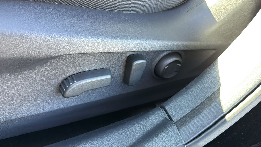 2025 Subaru Outback Premium - Photo 8