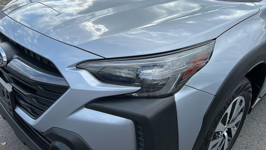 2024 Subaru Outback Premium photo 3