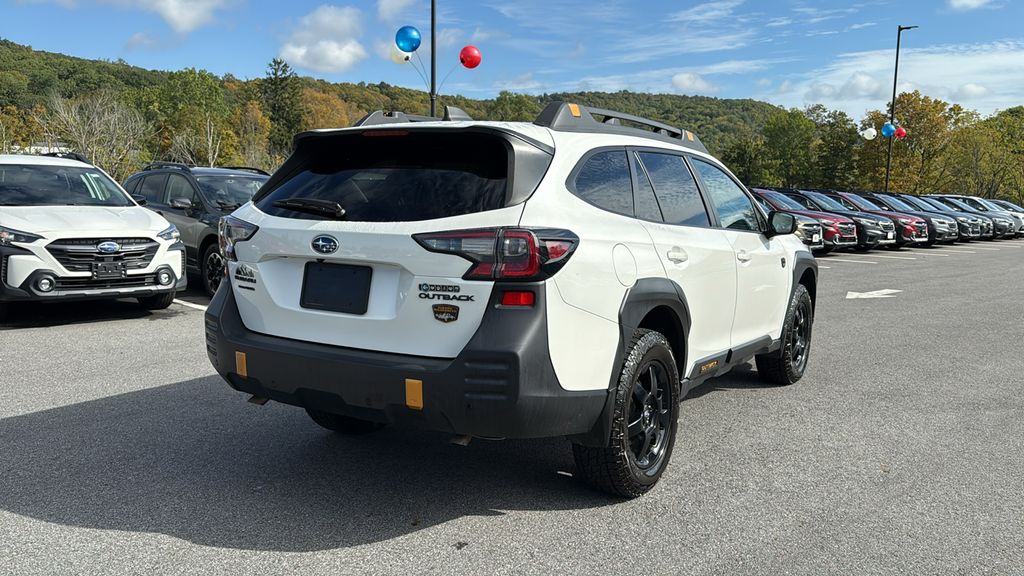 2022 Subaru Outback Wilderness photo 3
