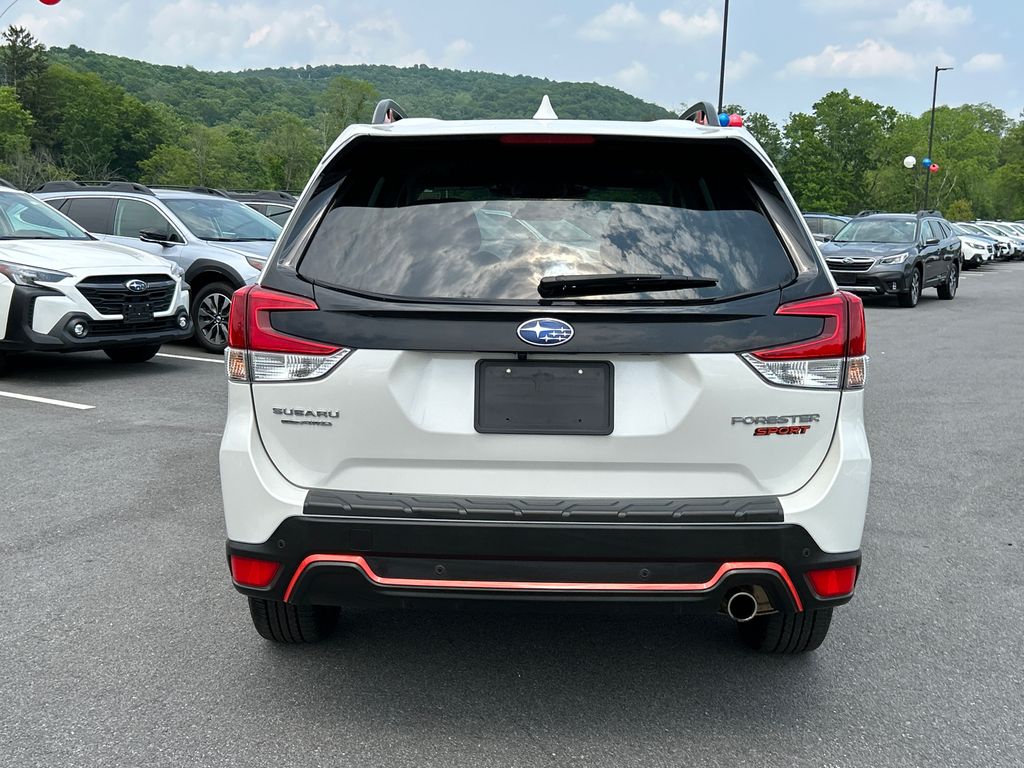 2023 Subaru Forester Sport photo 2