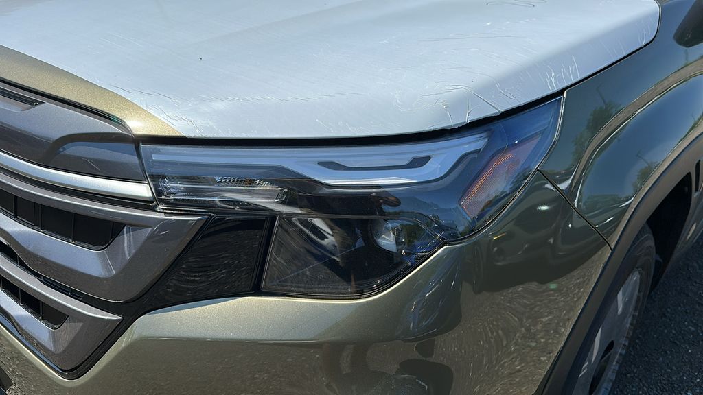 2025 Subaru Forester Premium Base photo 3