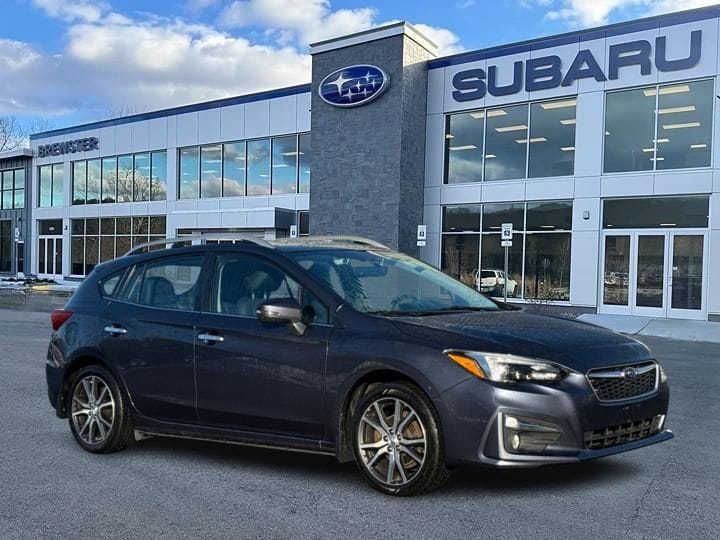 2017 Subaru Impreza Limited's photo