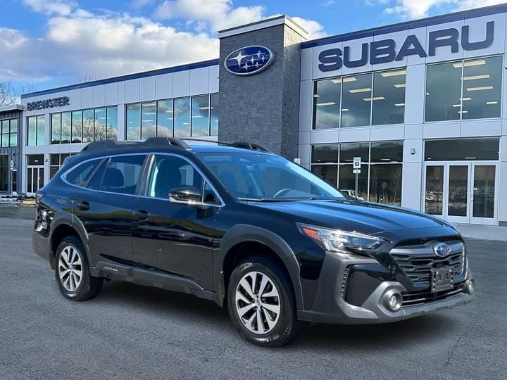 2023 Subaru Outback Premium's photo