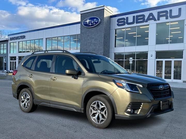 2023 Subaru Forester Premium's photo