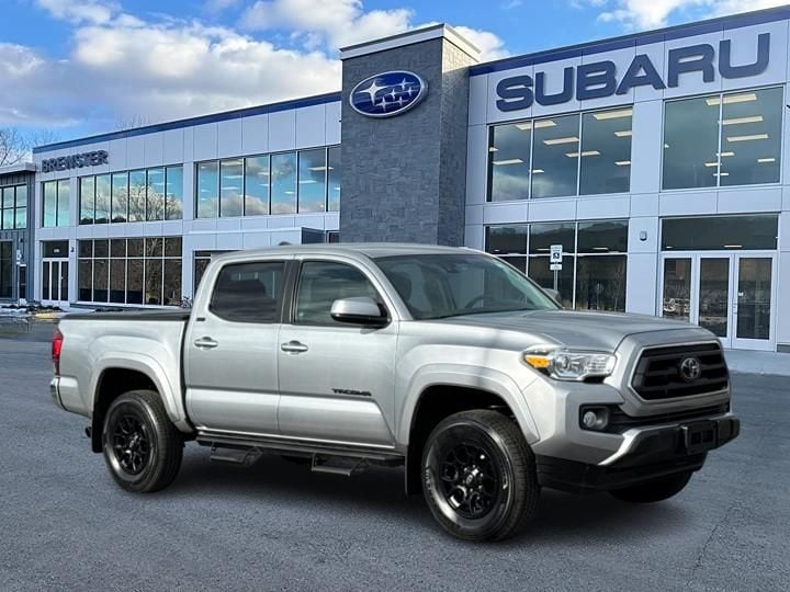 2021 Toyota Tacoma SR5's photo