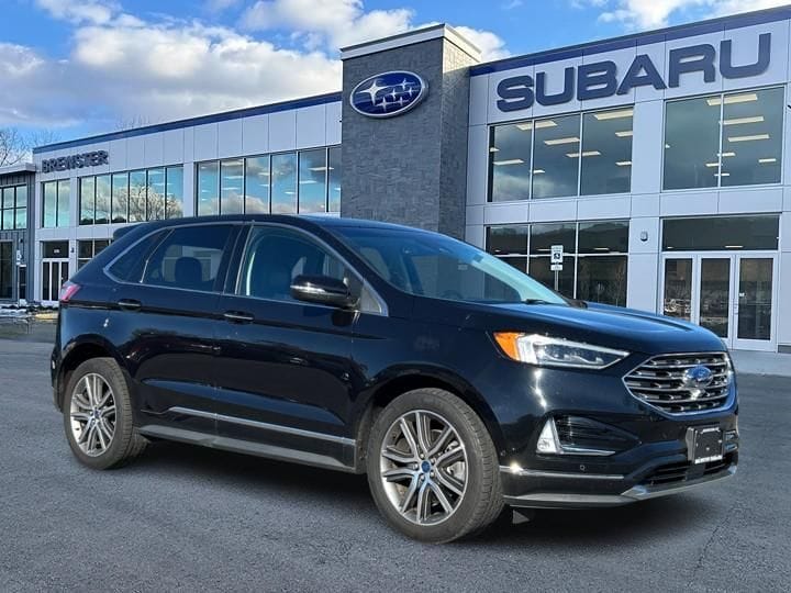 2019 Ford Edge Titanium's photo