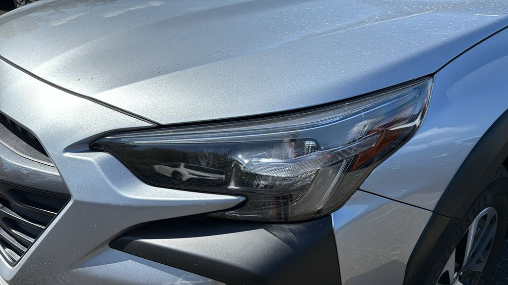2025 Subaru Outback Premium photo 4