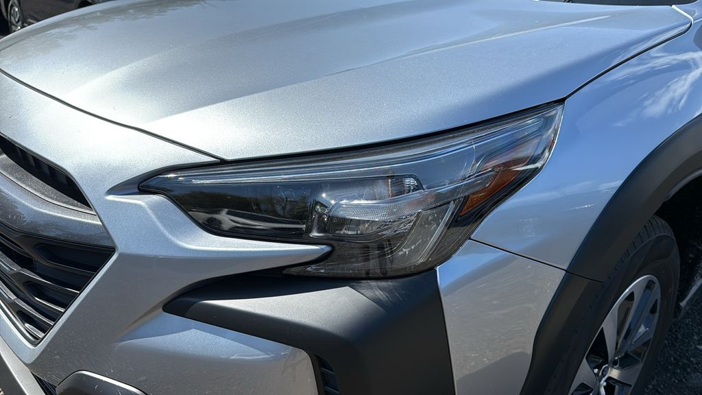 2025 Subaru Outback Premium photo 3