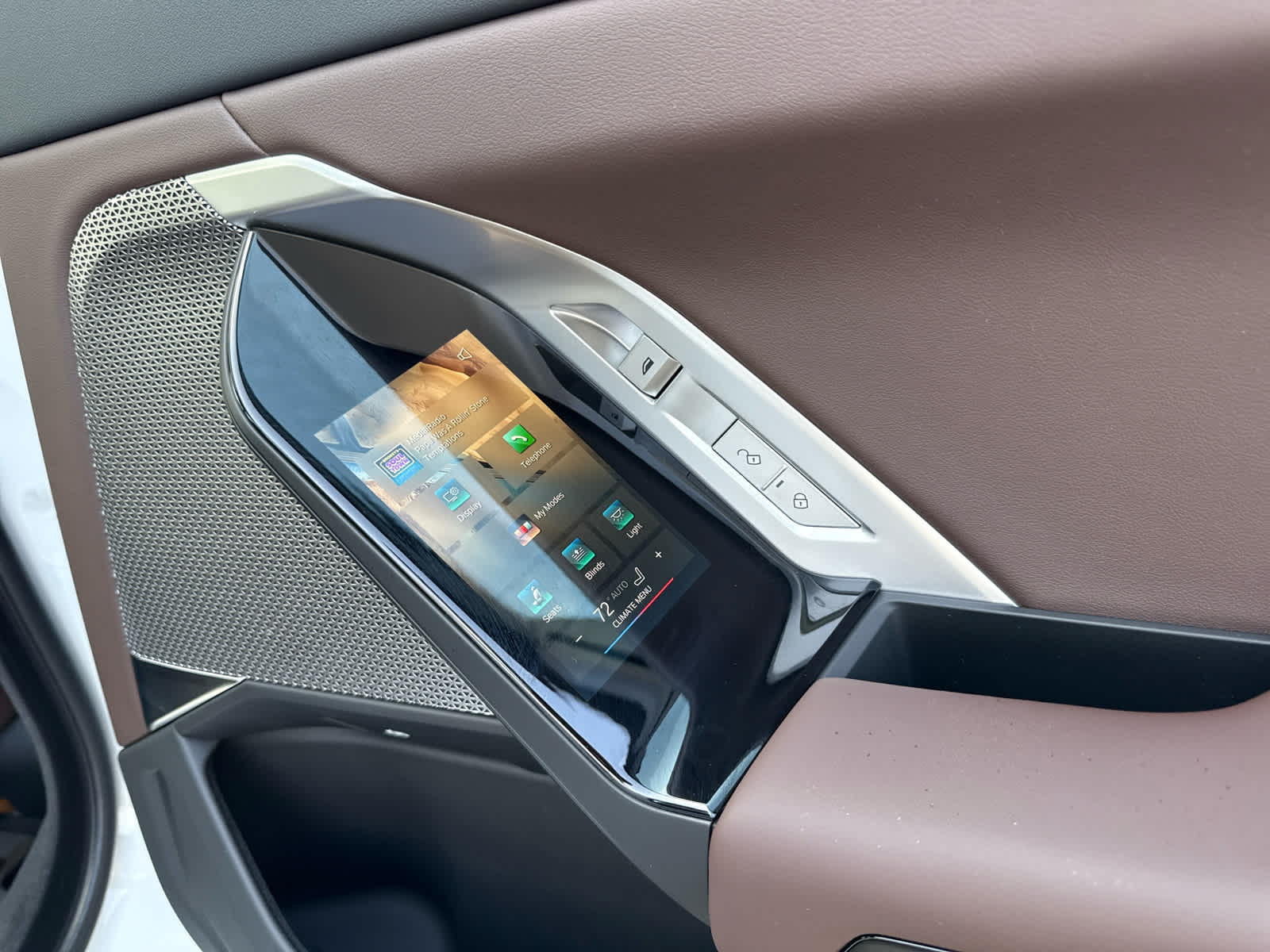 2025 BMW i7 50 - Photo 18