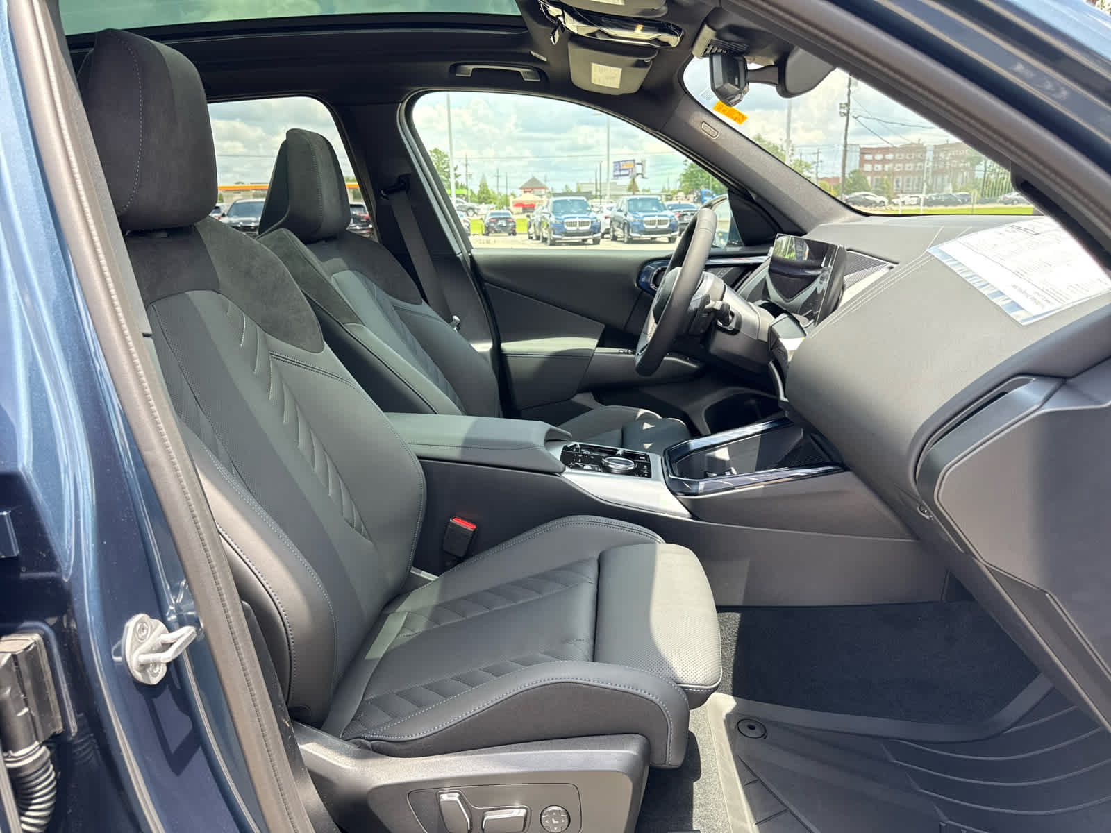 2025 BMW X3 30 - Photo 16