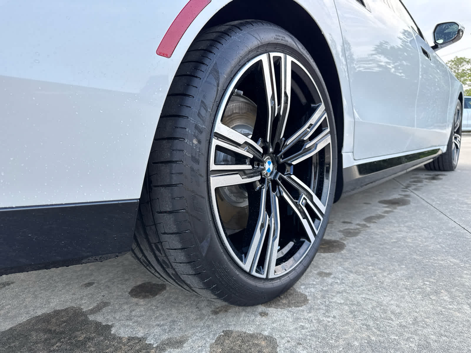 2025 BMW i7 50 - Photo 11