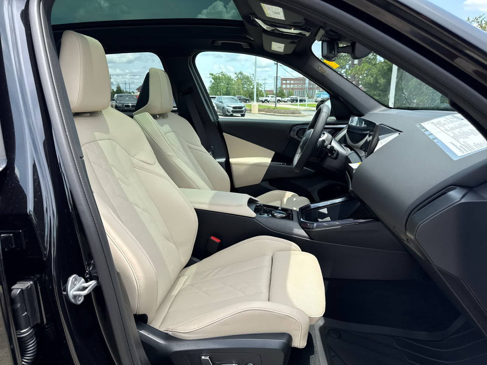 2025 BMW X3 30 - Photo 16