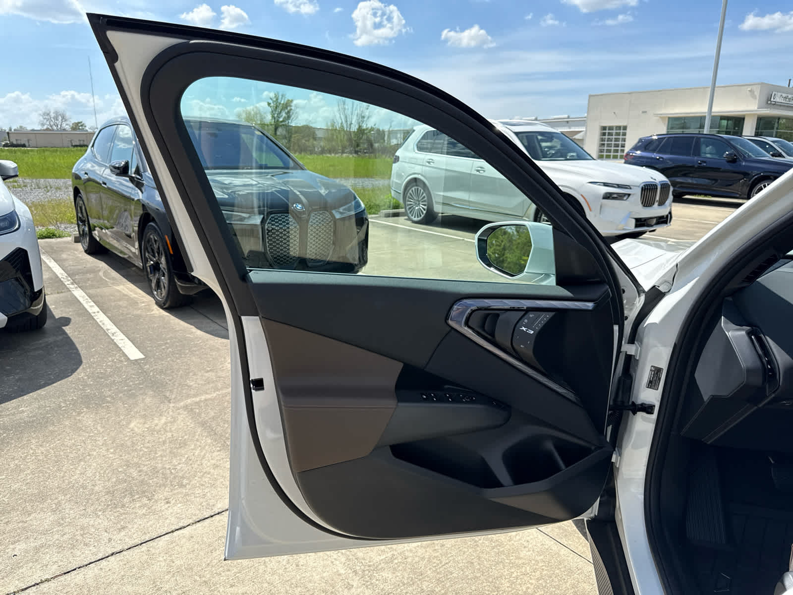 2025 BMW X3 30 - Photo 24