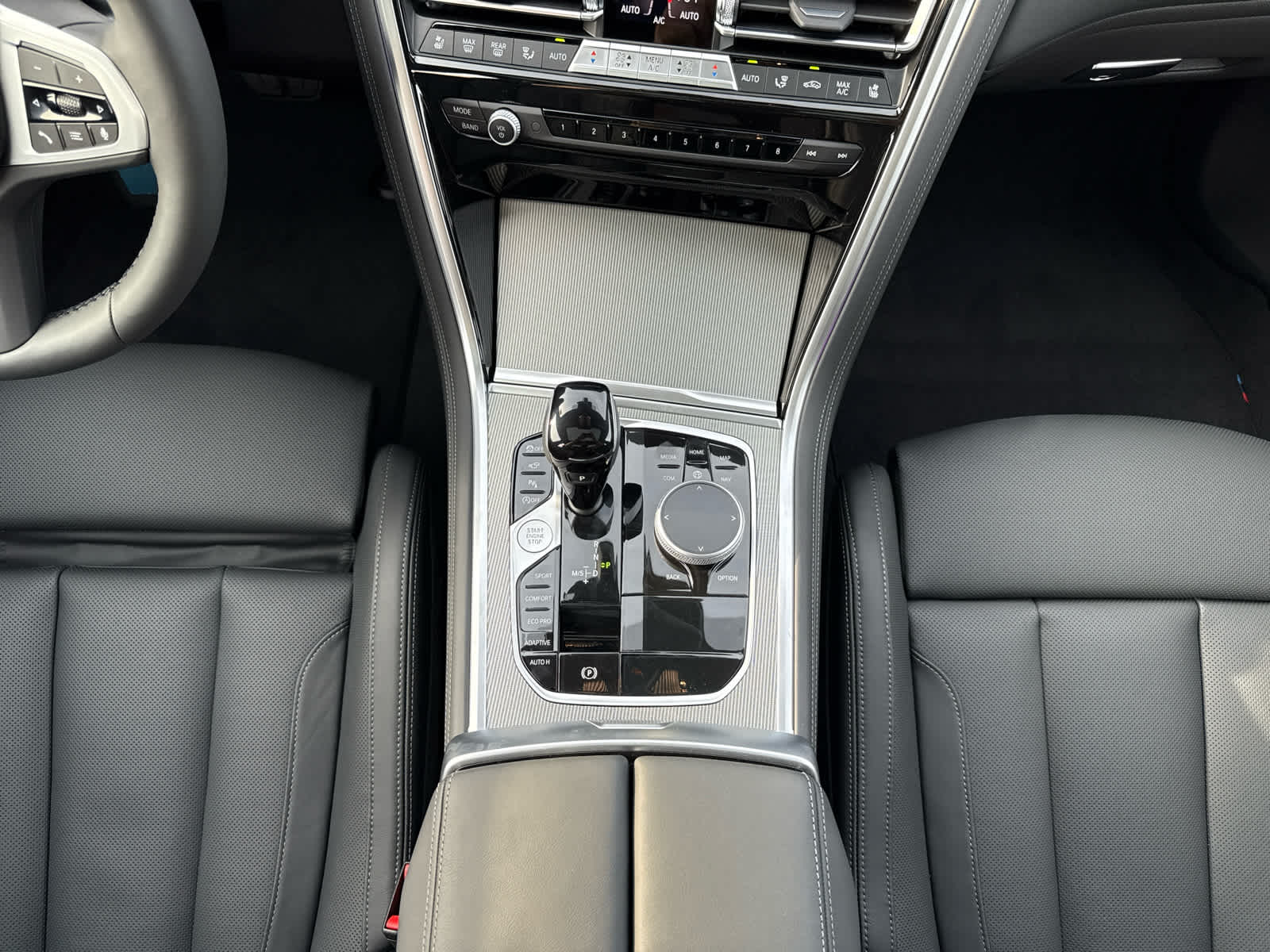 2026 BMW 8 Series 840i - Photo 28