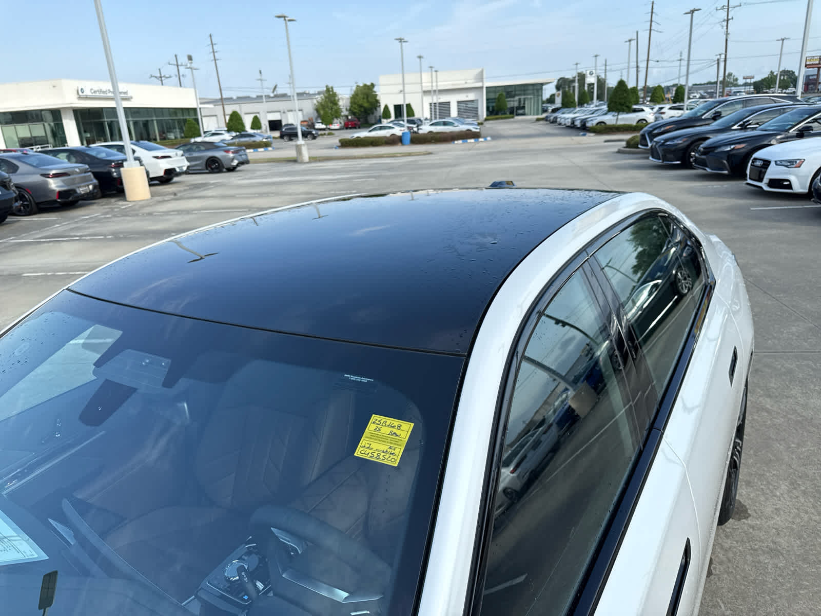 2025 BMW i7 50 - Photo 32