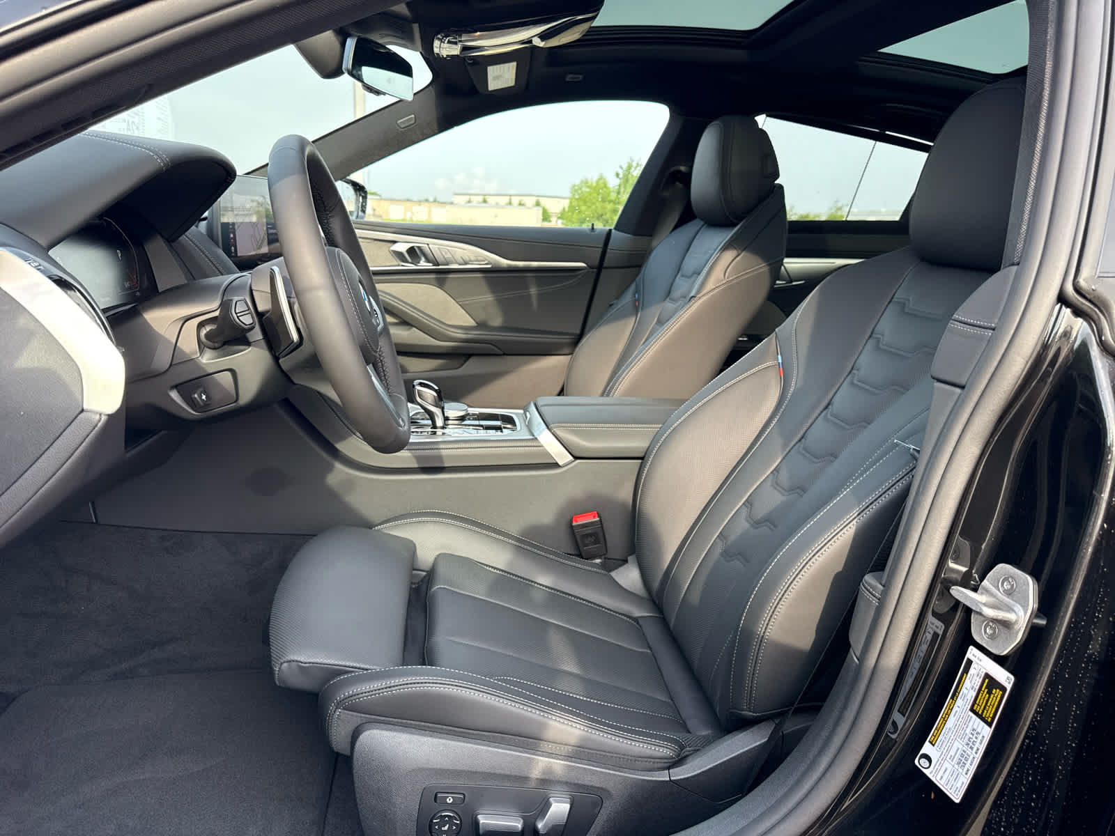 2026 BMW 8 Series 840i - Photo 25