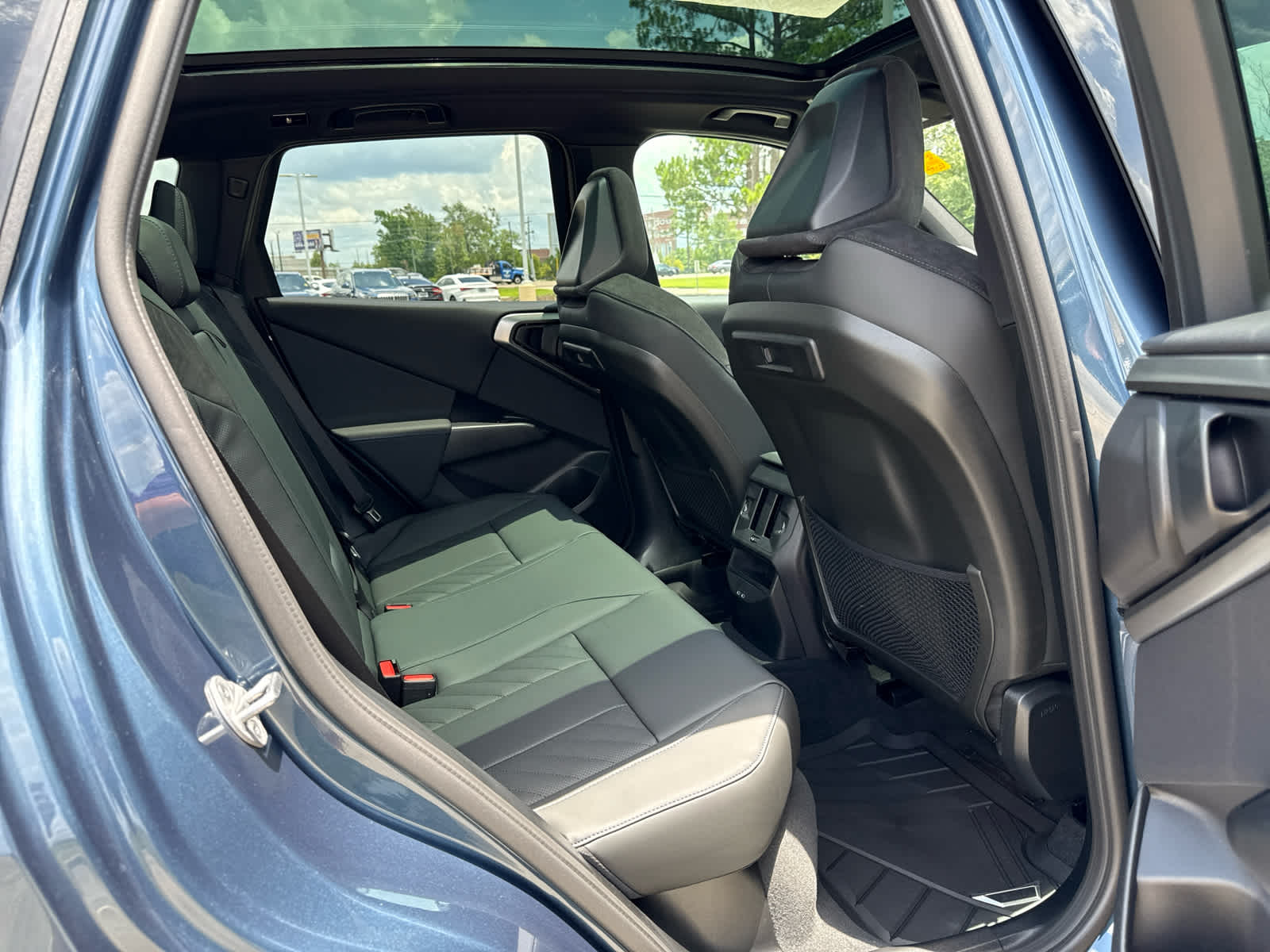 2025 BMW X3 30 - Photo 18