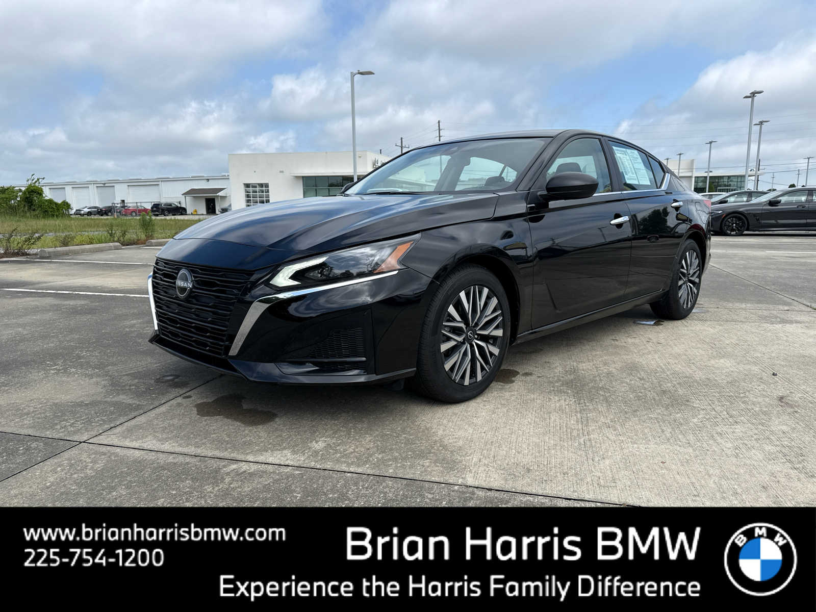 Used 2025 Nissan Altima SV Sedan