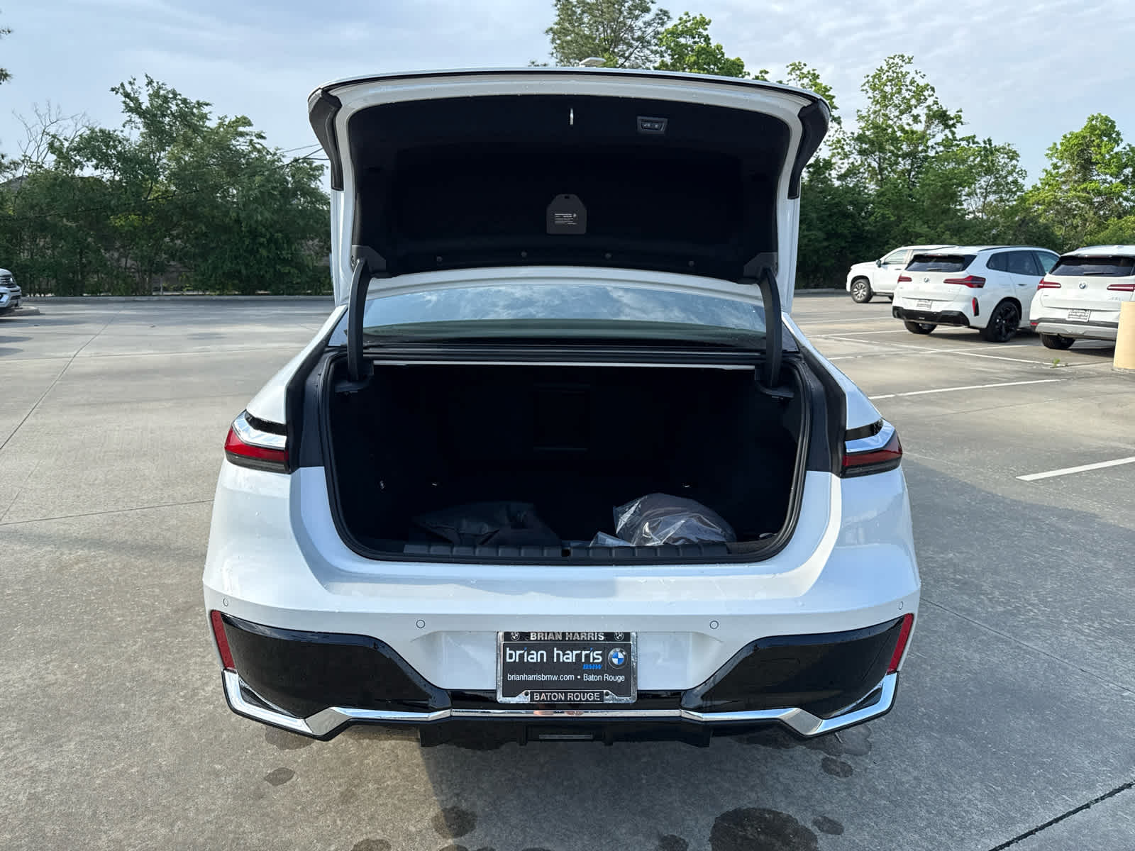 2025 BMW i7 50 - Photo 33