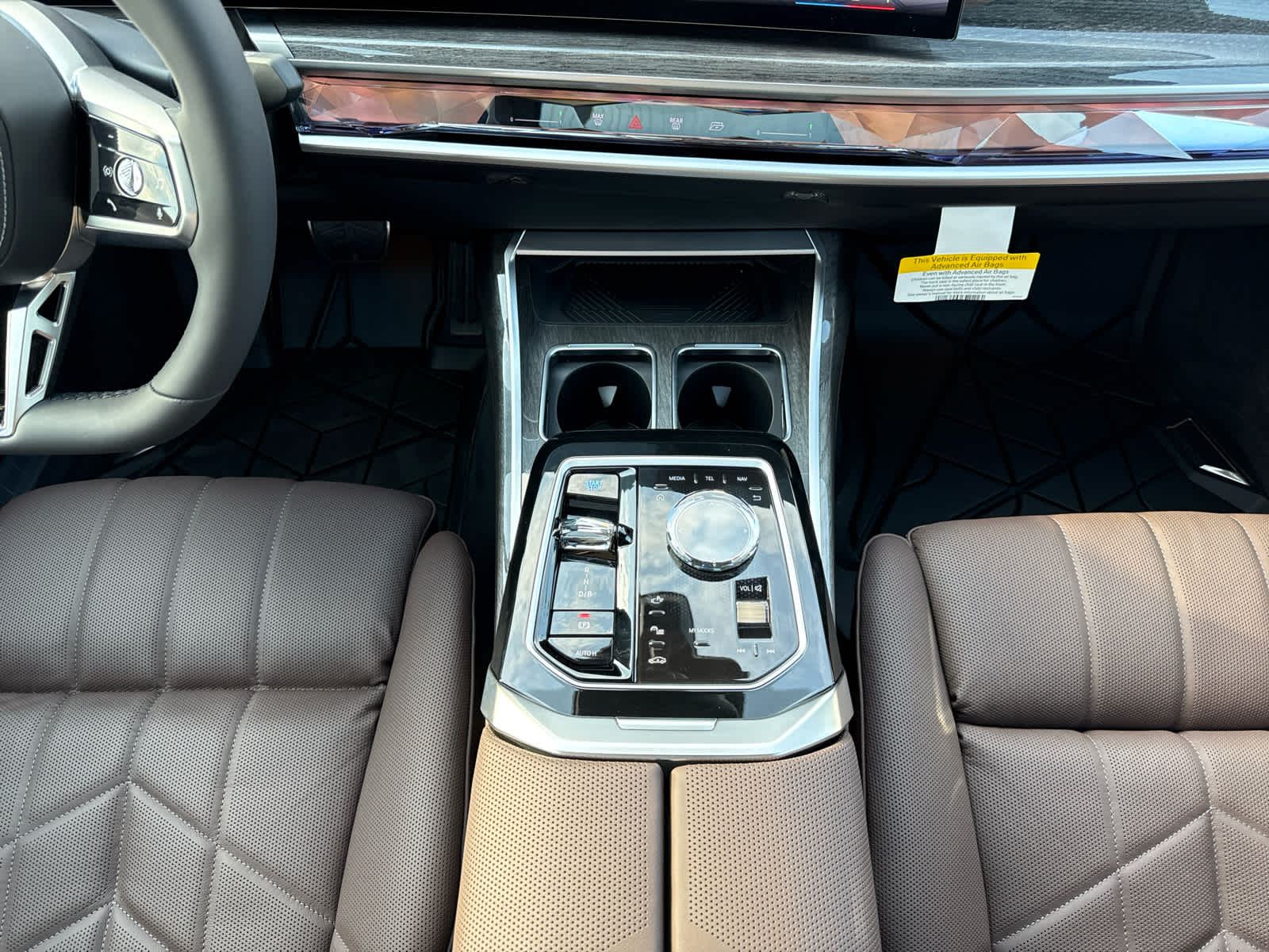 2025 BMW i7 50 - Photo 29