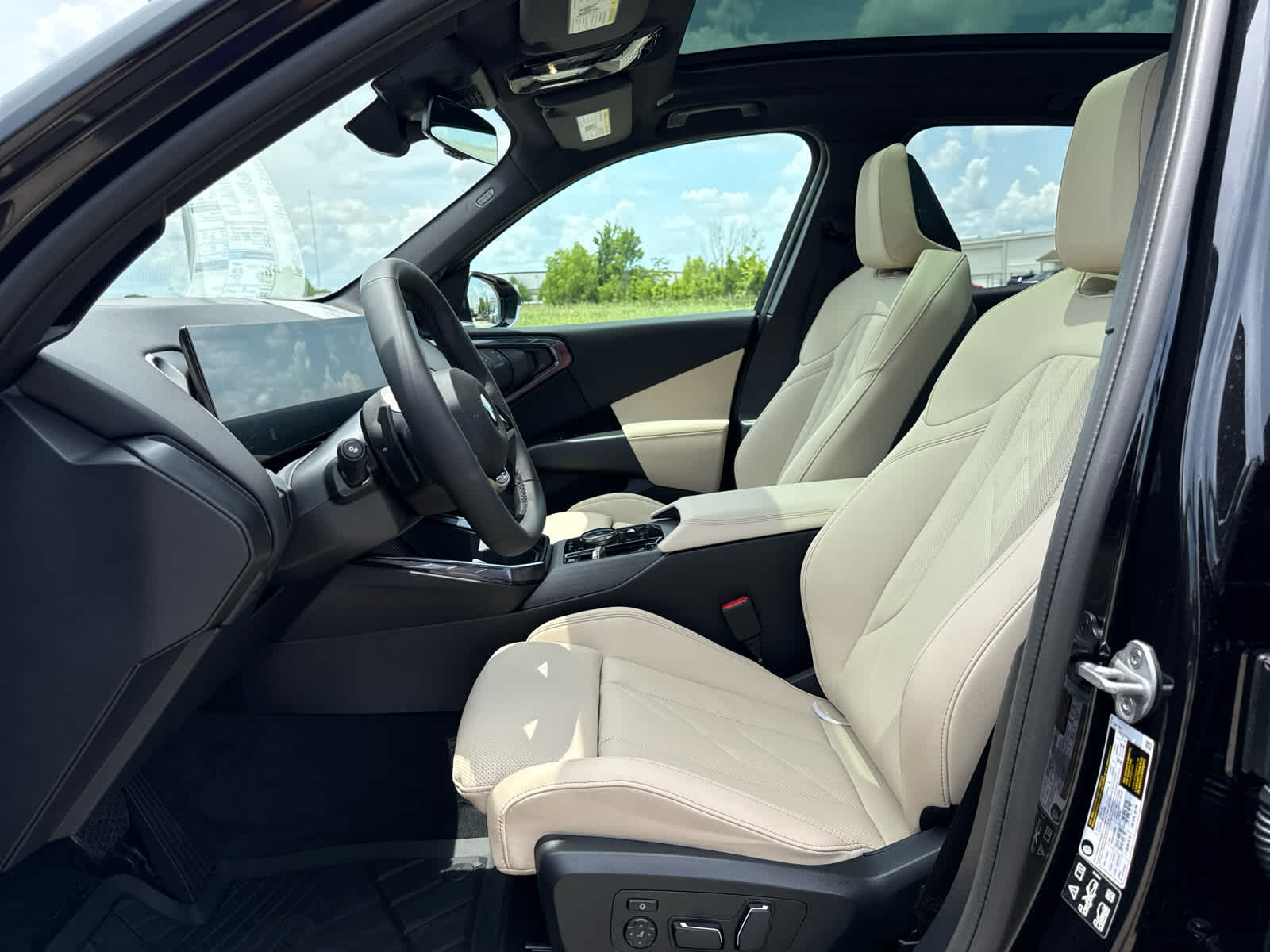 2025 BMW X3 30 - Photo 26