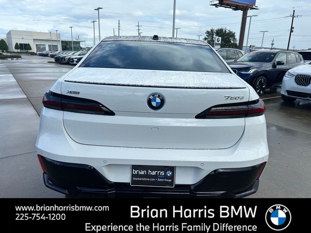 New 2026 BMW 750e xDrive Sedan