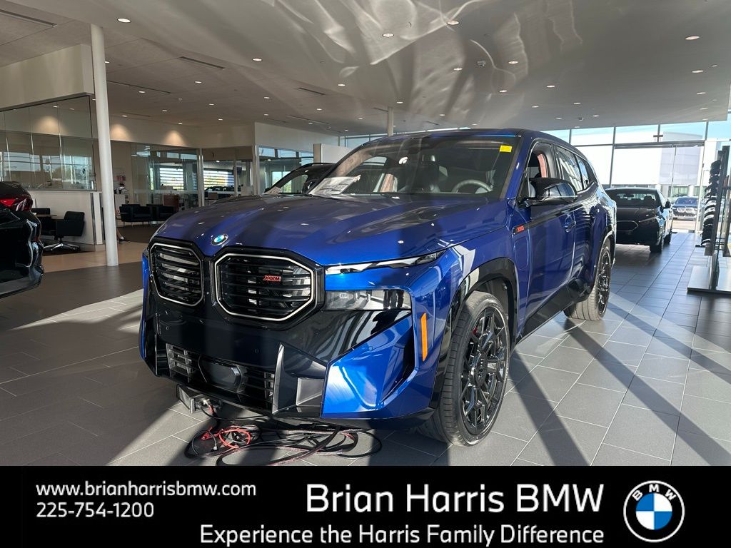 2026 BMW XM Base's photo