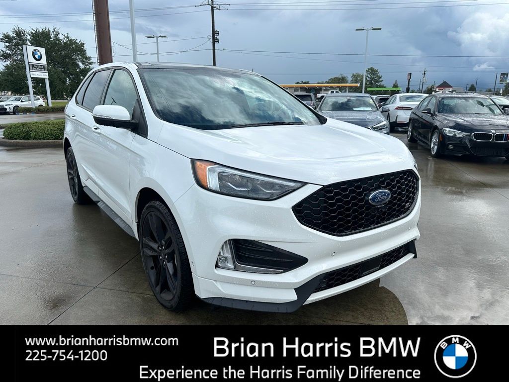 2022 Ford Edge ST photo 3
