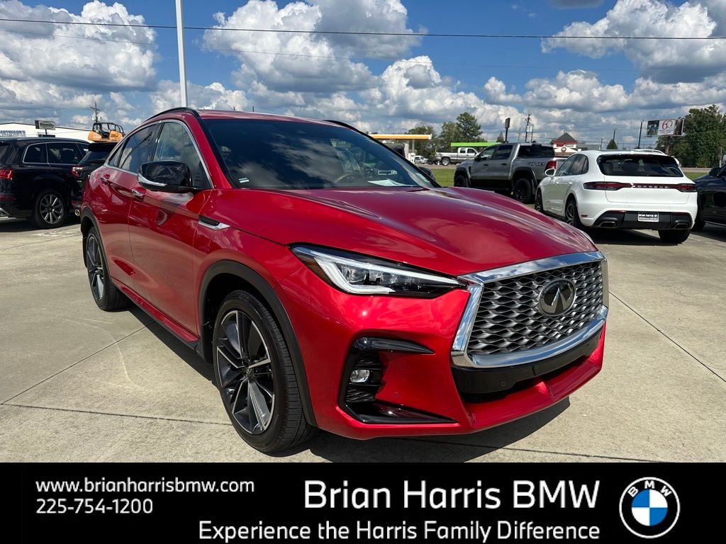 2023 Infiniti QX55 Essential photo 3