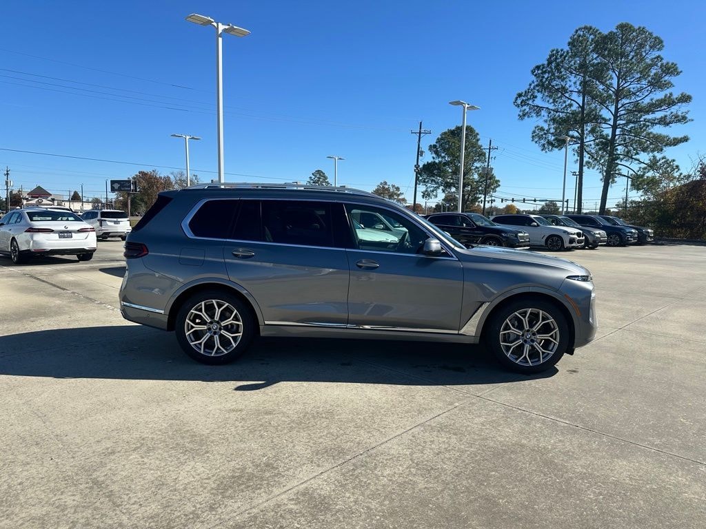 New 2026 BMW X7 xDrive40i SUV