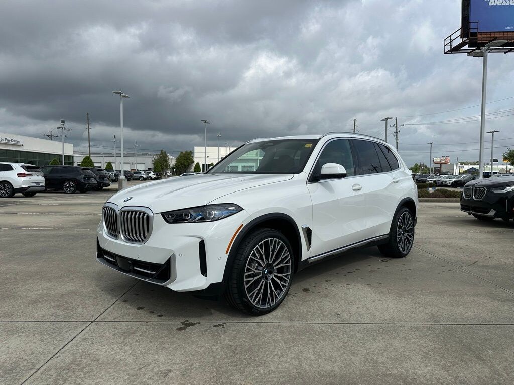 New 2026 BMW X5 sDrive40i SUV