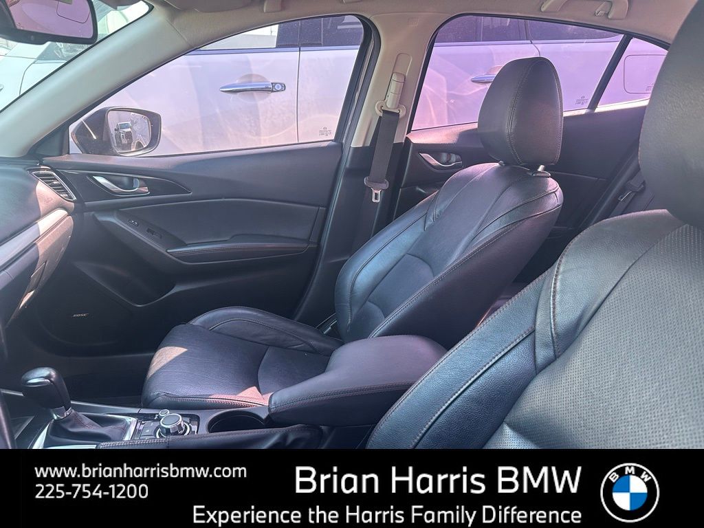 2014 Mazda Mazda3 s Grand Touring photo 3