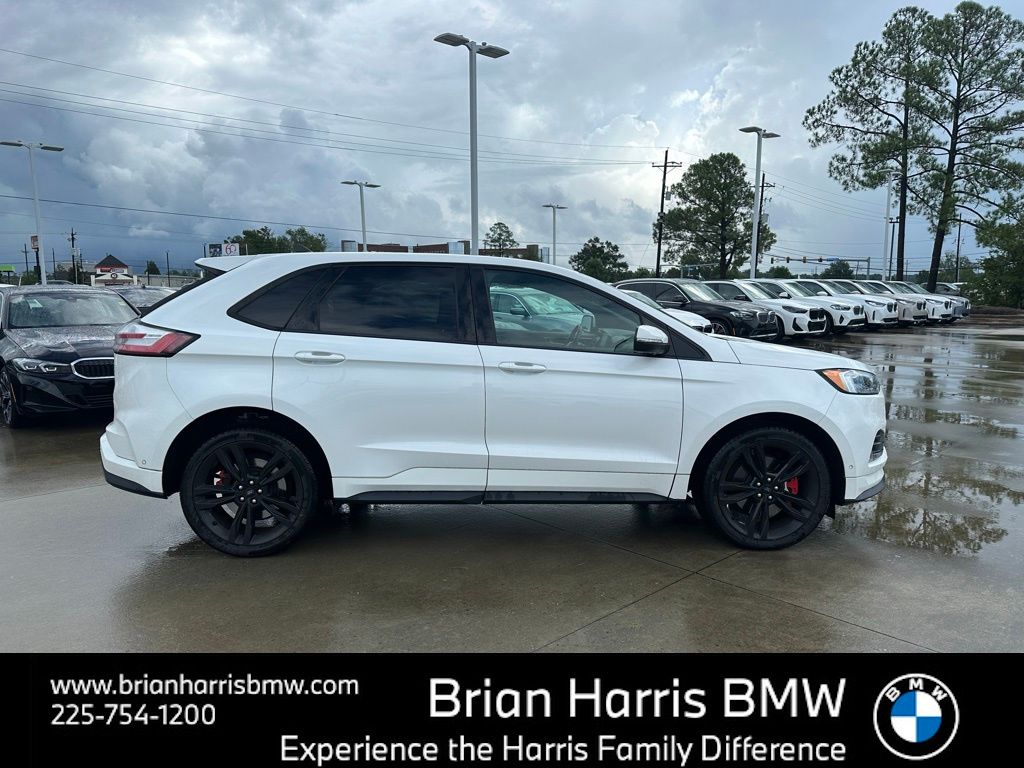 2022 Ford Edge ST photo 4