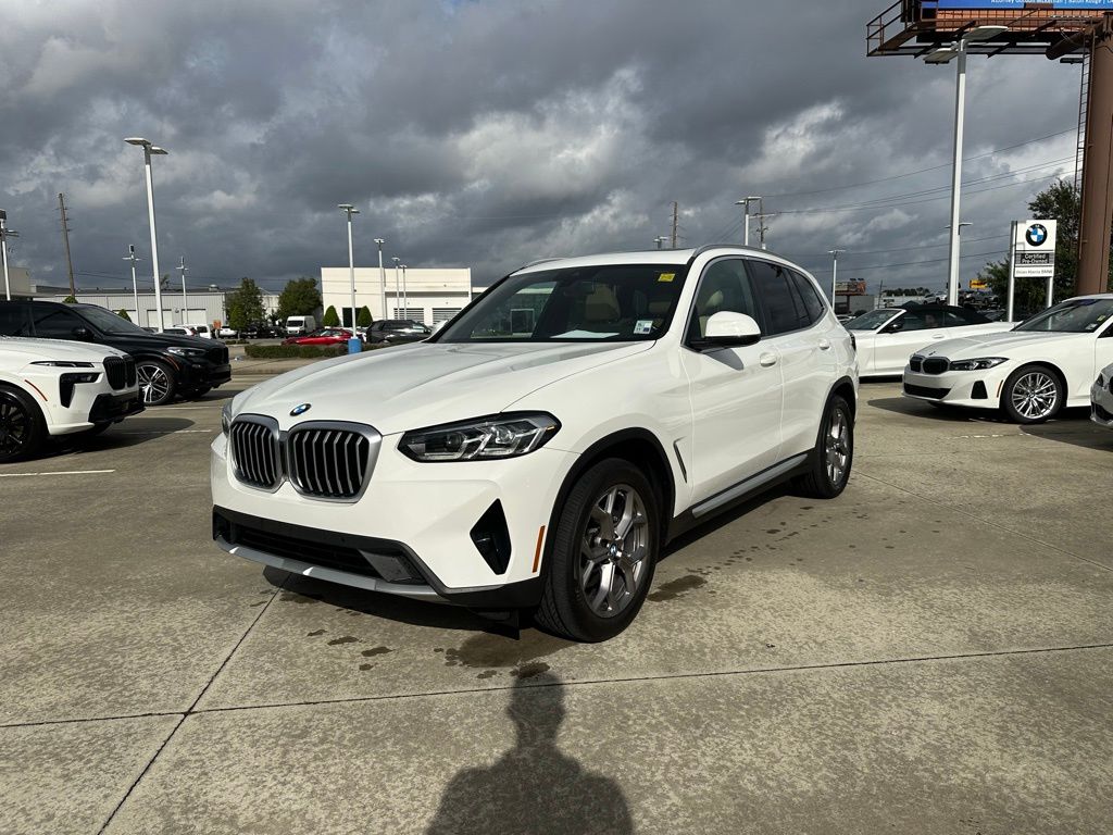 2023 BMW X3 30i's photo