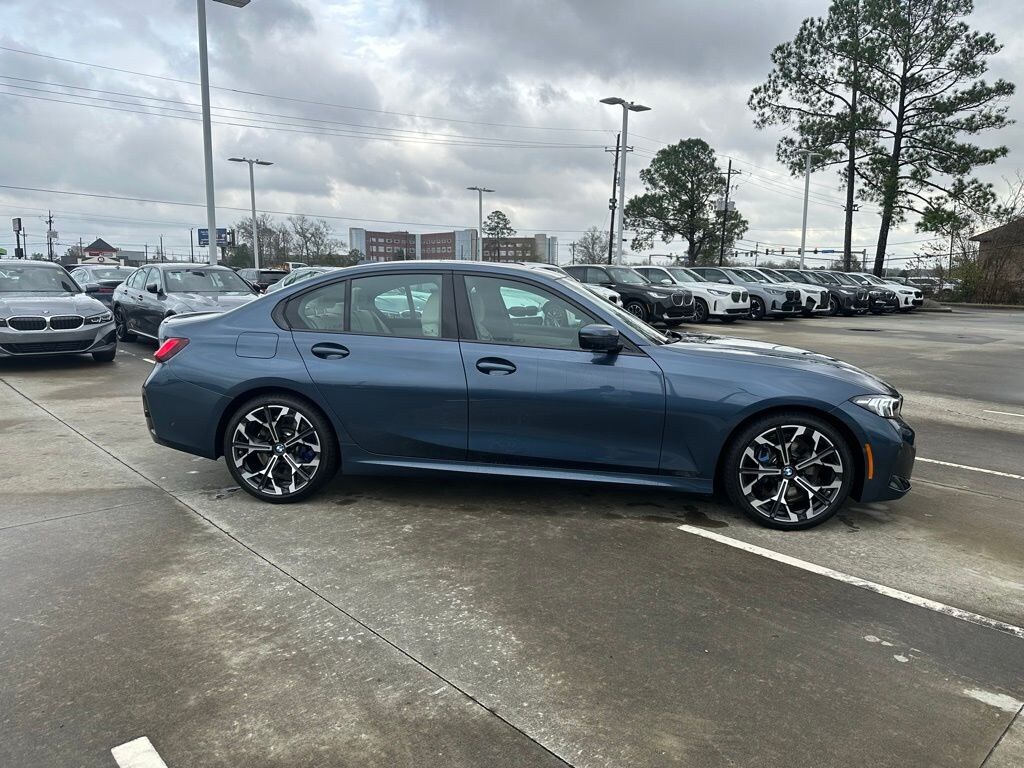 New 2026 BMW 330i Sedan