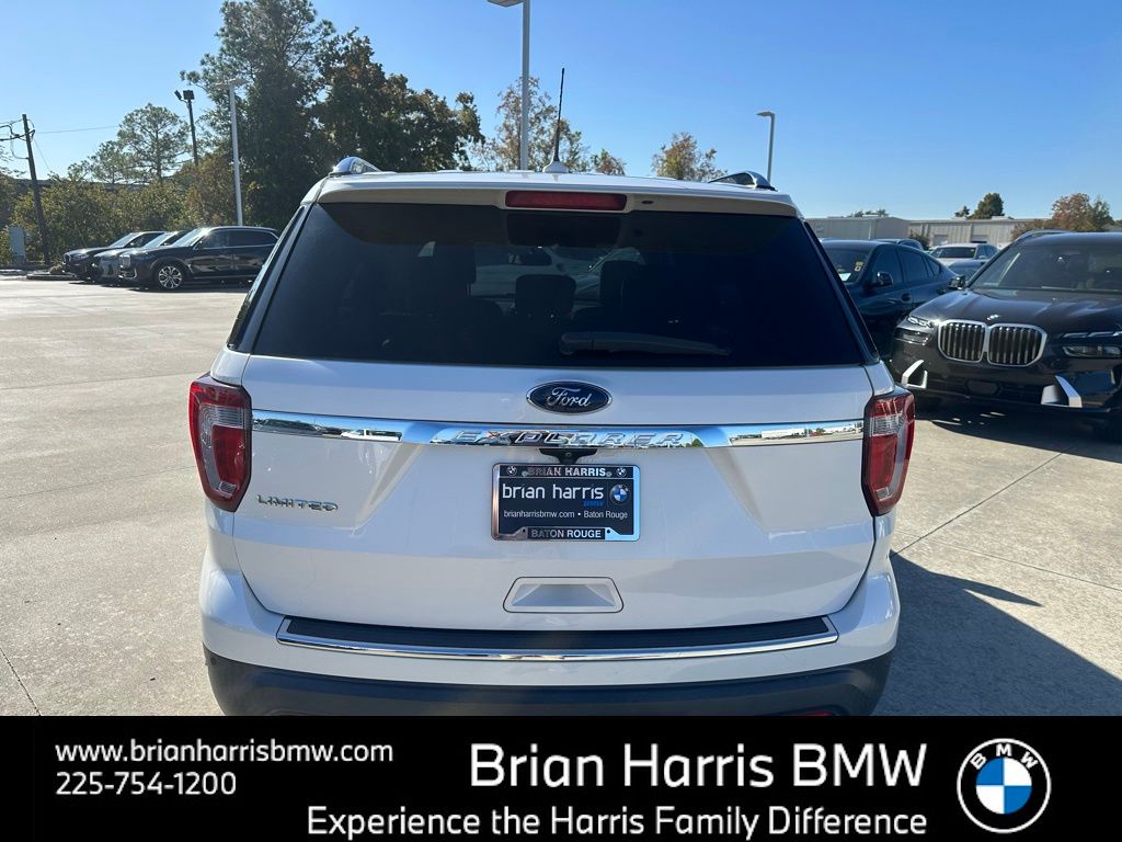 2018 Ford Explorer Limited photo 4