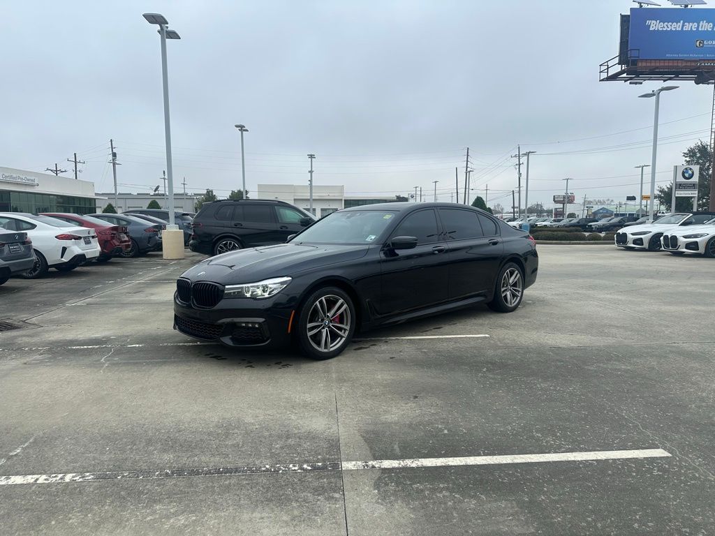 2018 BMW 7 Series 740i's photo