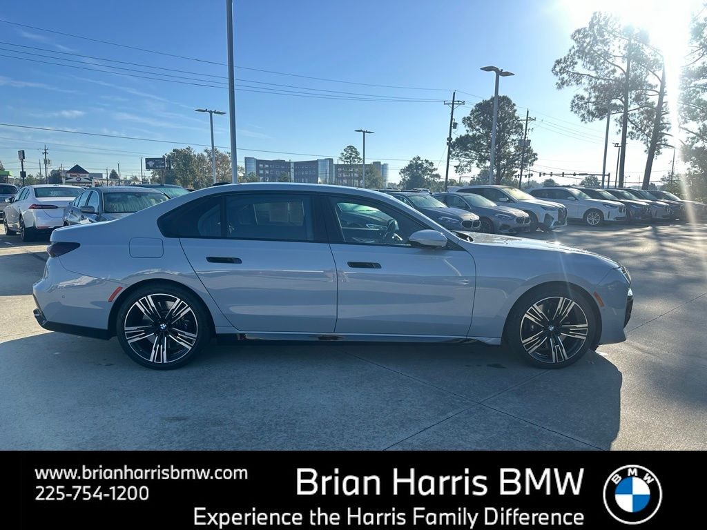 Certified 2025 BMW 760i xDrive Sedan