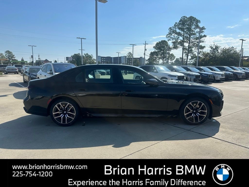 New 2026 BMW 760i xDrive Sedan