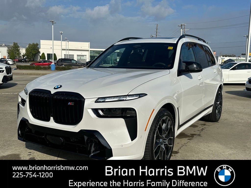 2026 BMW X7 M60i's photo