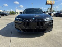 2025 BMW 760i xDrive Sedan