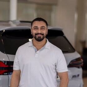 Staff member Shawad "Shazam" Dara from ID_d730e5