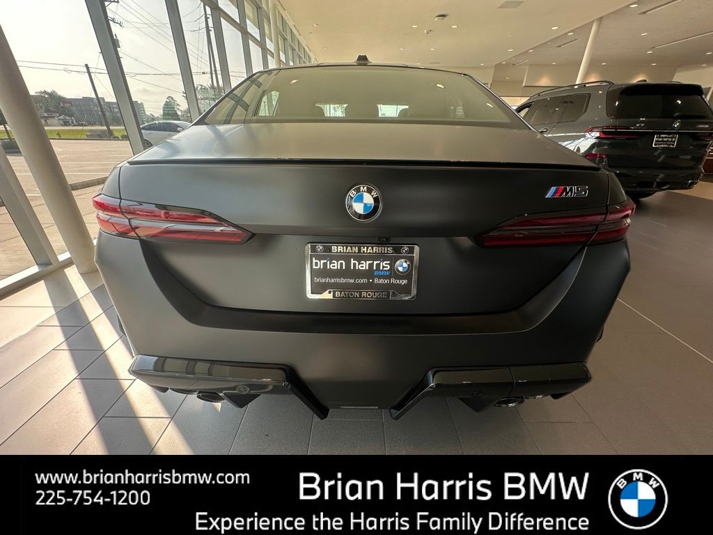 2026 Bmw M5 5 photo 4