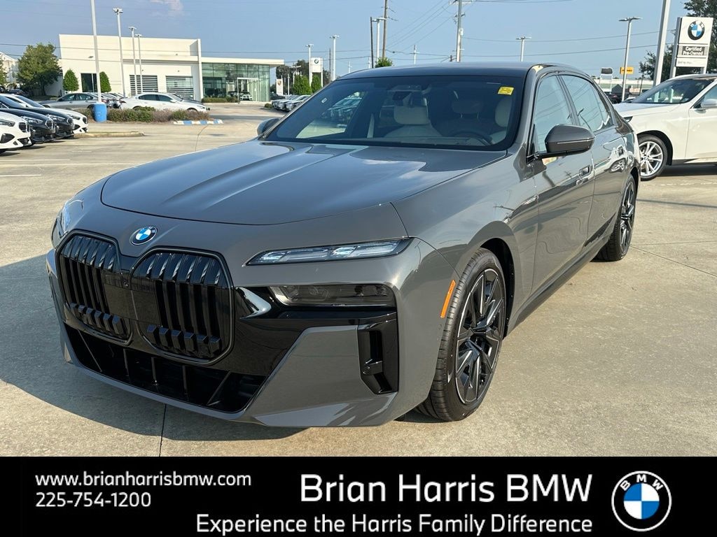 New 2026 BMW 760i xDrive Sedan
