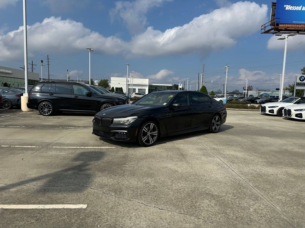 2017 BMW 7 Series 740i's photo