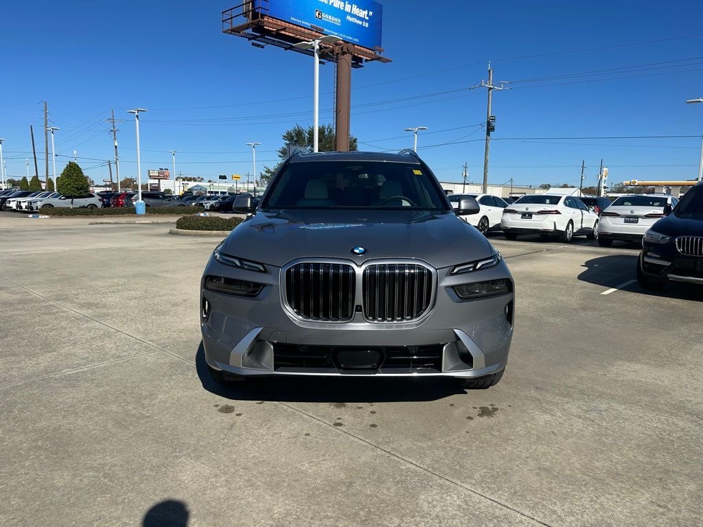 New 2026 BMW X7 xDrive40i SUV