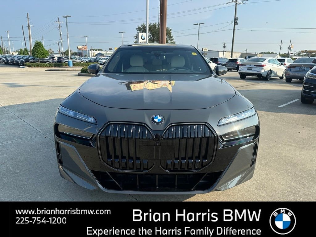 New 2026 BMW 760i xDrive Sedan