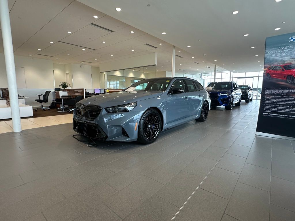 2026 BMW M5 M5 Touring's photo